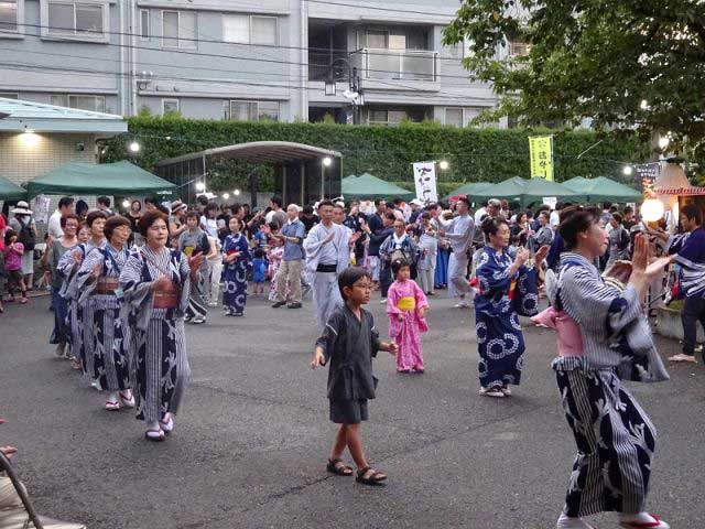 町会の特色が分かるパンフレットをプロボノチームと共に作成！