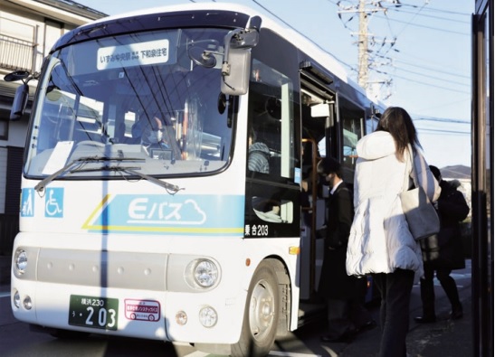 顔と心を合わせ地域で難問解決