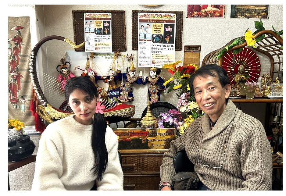 所長のマヘーマーさん、理事長の落合清司さんの写真